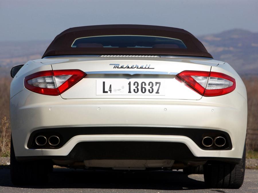  Maserati GranCabrio 2010 года  (фото 9 из 101)